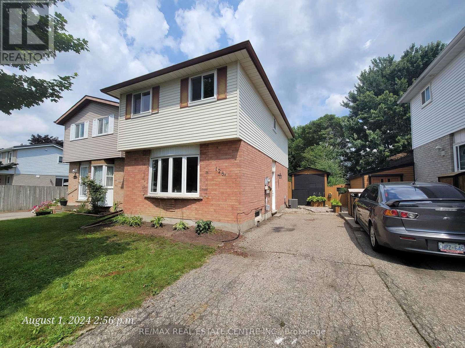 B - 128 Cornerbrook Crescent W, Waterloo, Ontario  N2V 1L2 - Photo 3 - X9263395