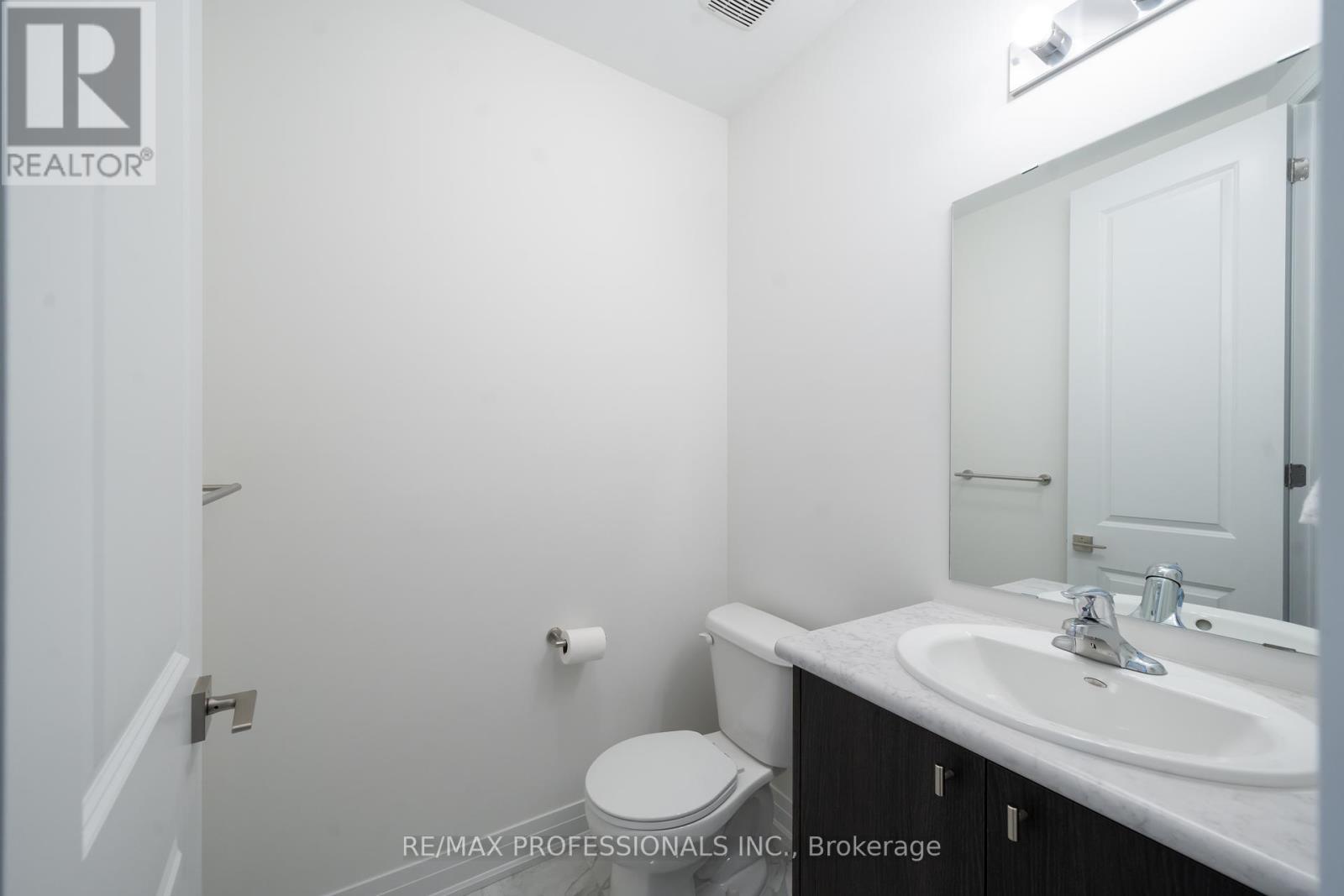 98 Salina Street, Mississauga (Streetsville), Ontario  L5M 2S5 - Photo 4 - W9262414