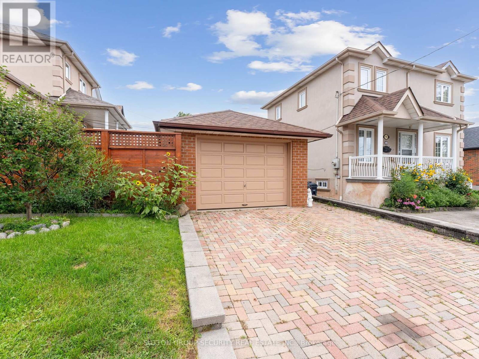 45 Teignmouth Avenue, Toronto (Caledonia-Fairbank), Ontario  M6E 1S6 - Photo 39 - W9263697