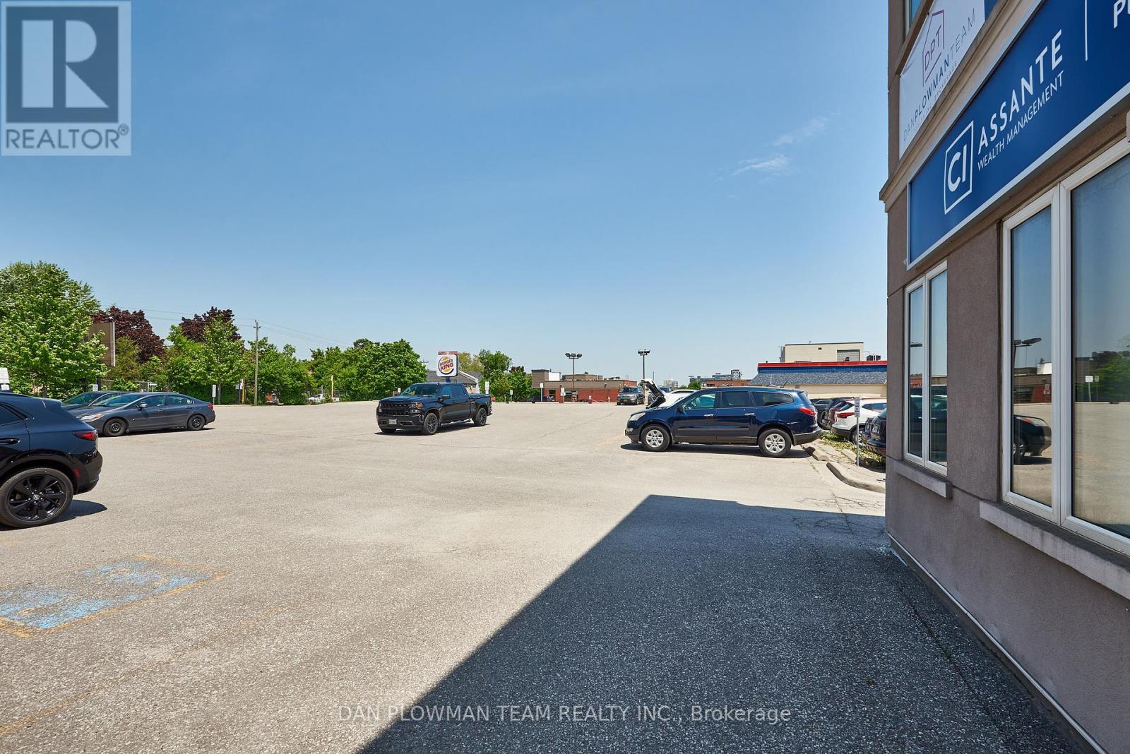 360 King Street W, Oshawa (Central), Ontario  L1J 2J9 - Photo 8 - E9252254