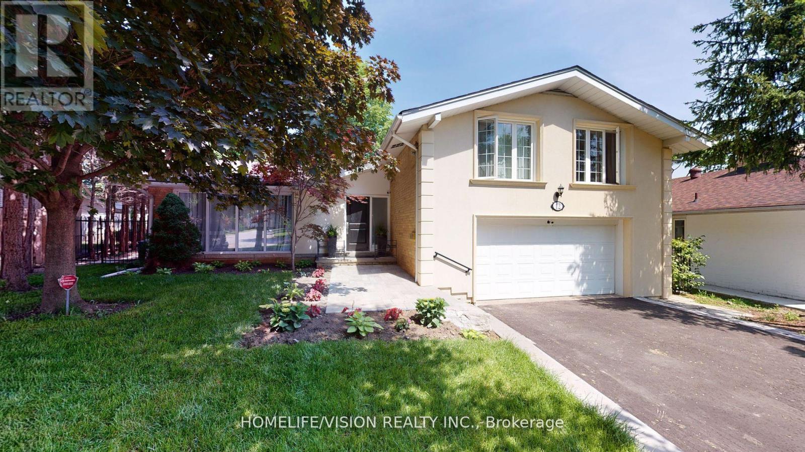 12 Flaremore Crescent, Toronto, Ontario  M2K 1V1 - Photo 2 - C9264036