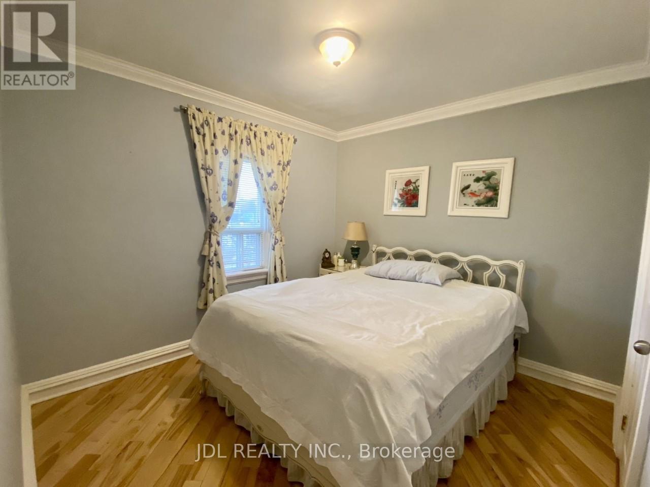 138 Wesley Street W, Toronto (Stonegate-Queensway), Ontario  M8Y 2X1 - Photo 8 - W9264056