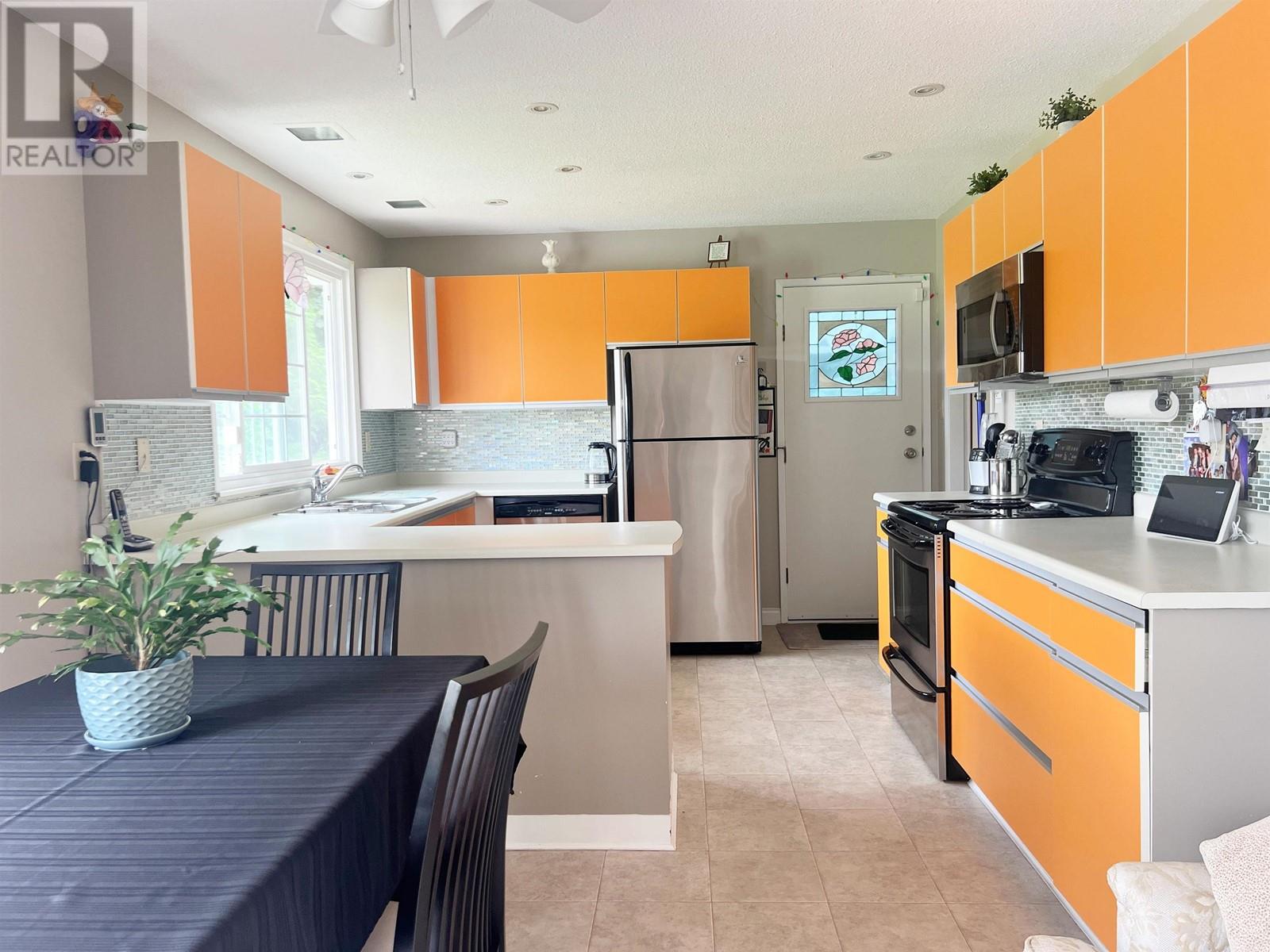 14940 196c Street, Pitt Meadows, British Columbia  V3Y 1Z1 - Photo 5 - R2917219