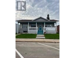 4919 51 Ave, Whitecourt, Ca