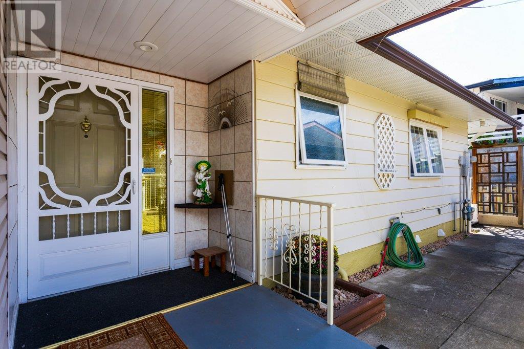 11843 Daniel Drive, Lake Country, British Columbia  V4V 1J3 - Photo 5 - 10322386