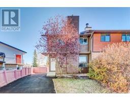 17 Castleglen Road NE, calgary, Alberta