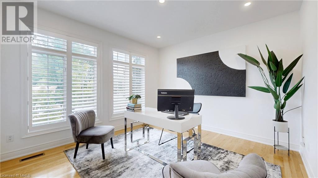 2238 Lyndhurst Drive, Oakville, Ontario  L6H 7V4 - Photo 16 - 40635698