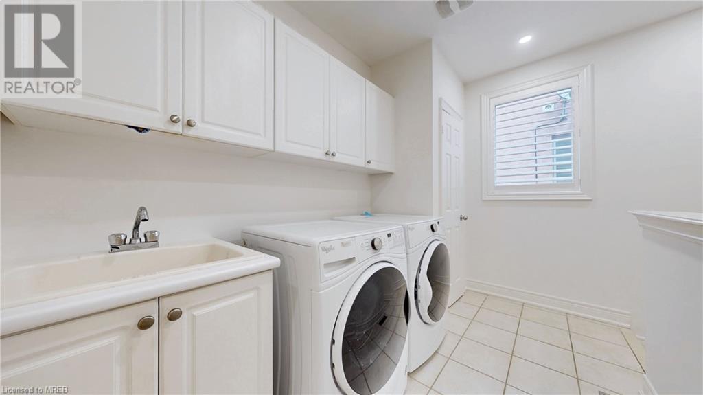 2238 Lyndhurst Drive, Oakville, Ontario  L6H 7V4 - Photo 20 - 40635698