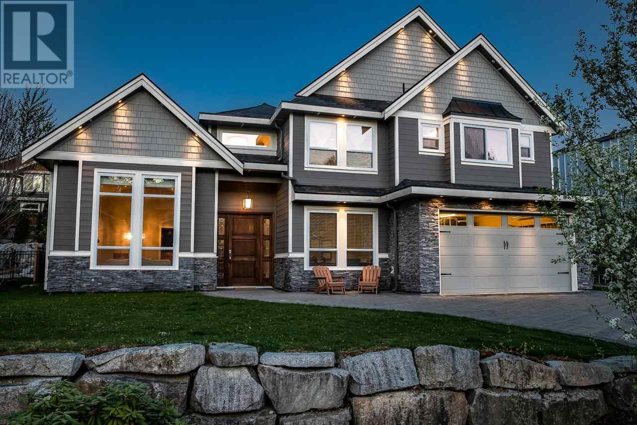 1021 Jay Crescent, Squamish, British Columbia  V8B 0P2 - Photo 1 - R2917384