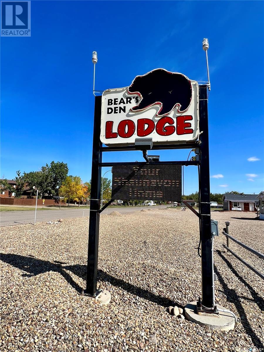 554 5th AVENUE W, Shaunavon, Saskatchewan