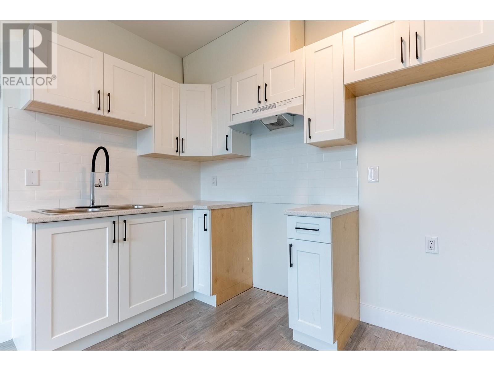 2737 Peregrine Way, Merritt, British Columbia  V1K 0B3 - Photo 8 - 180480