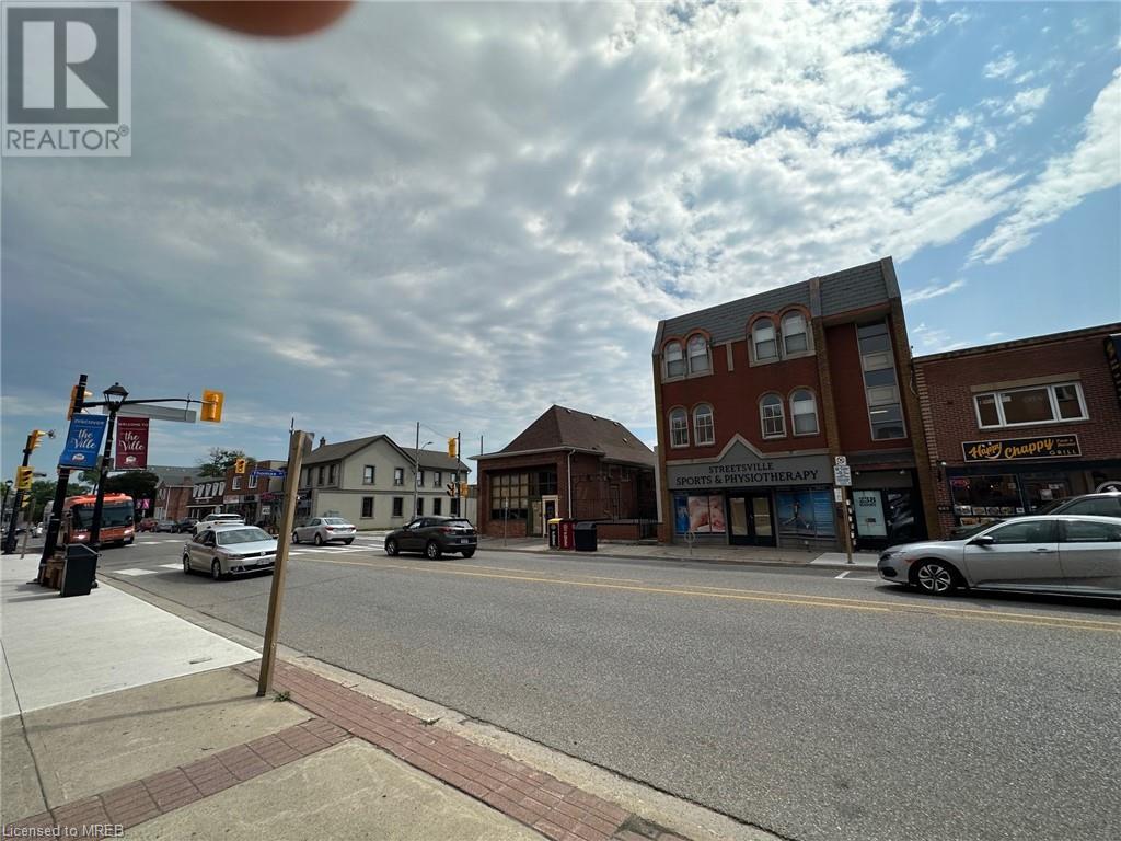 238 Queen Street S, Mississauga, Ontario  L5M 1L5 - Photo 4 - 40636051