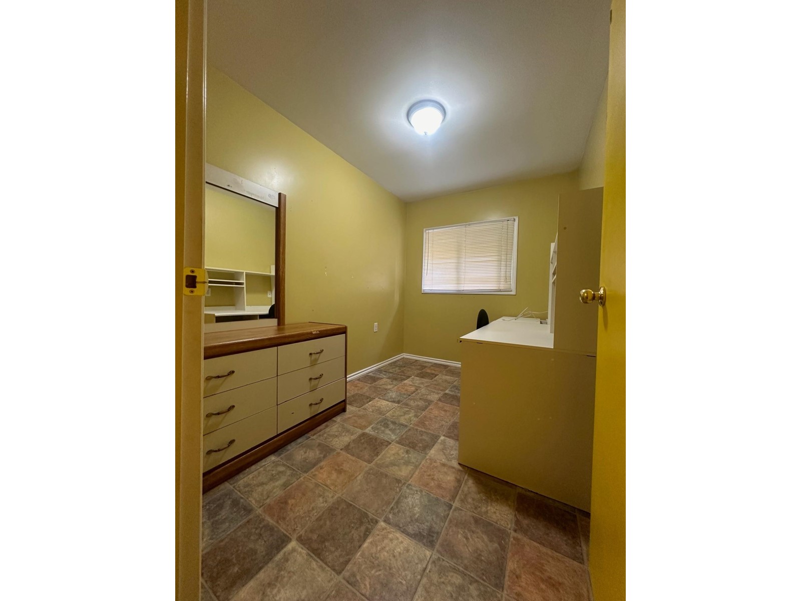 319 Newman Street, Kitchener, British Columbia  V0B 1W1 - Photo 17 - 2474325