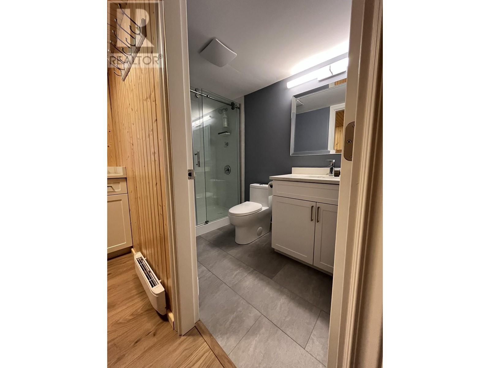 12881 Sunshine Coast Highway, Madeira Park, British Columbia  V0N 2H1 - Photo 25 - R2916924