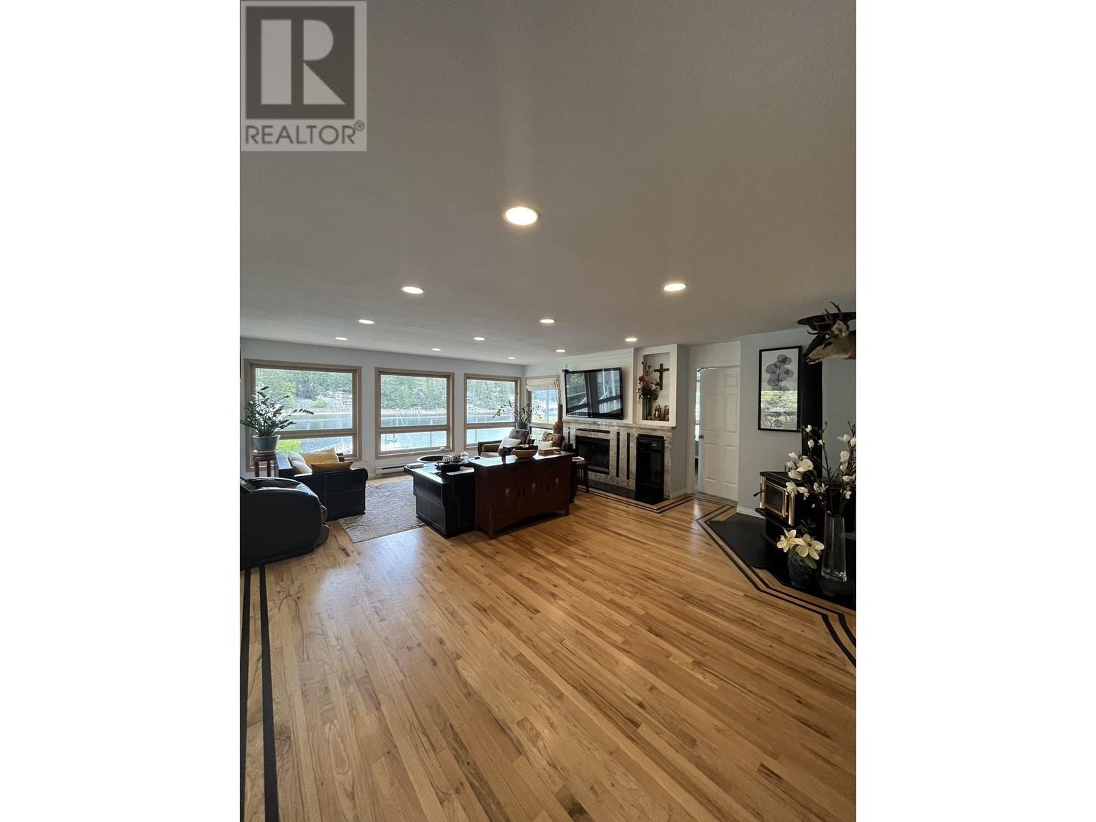12881 Sunshine Coast Highway, Madeira Park, British Columbia  V0N 2H1 - Photo 7 - R2916924