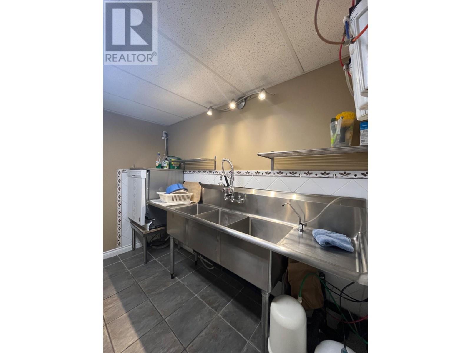 12881 Sunshine Coast Highway, Madeira Park, British Columbia  V0N 2H1 - Photo 18 - R2916924