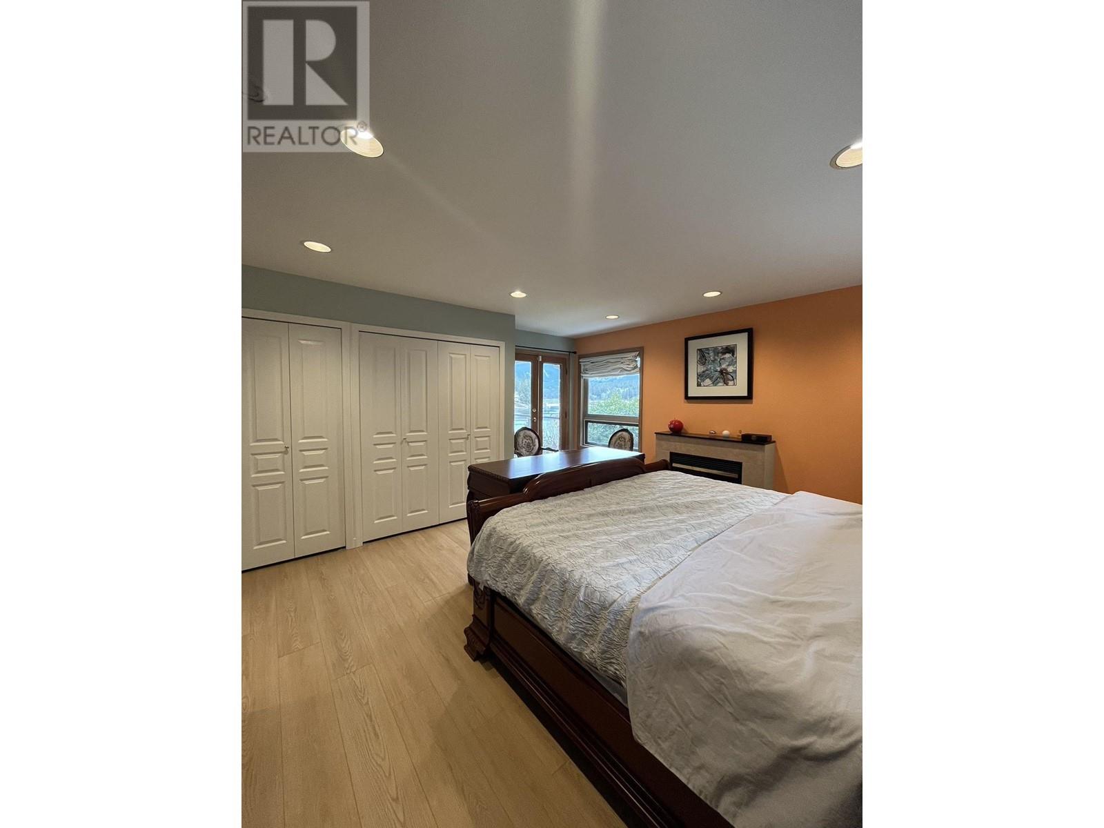 12881 Sunshine Coast Highway, Madeira Park, British Columbia  V0N 2H1 - Photo 8 - R2916924