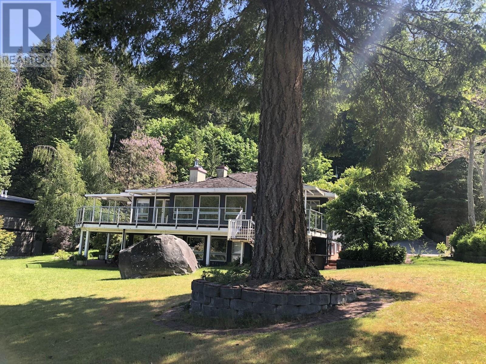12881 Sunshine Coast Highway, Madeira Park, British Columbia  V0N 2H1 - Photo 26 - R2916924