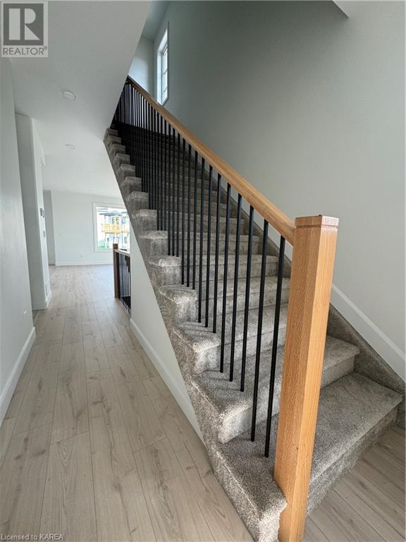 226 Dr Richard James Crescent, Amherstview, Ontario  K7N 0E9 - Photo 3 - 40636610