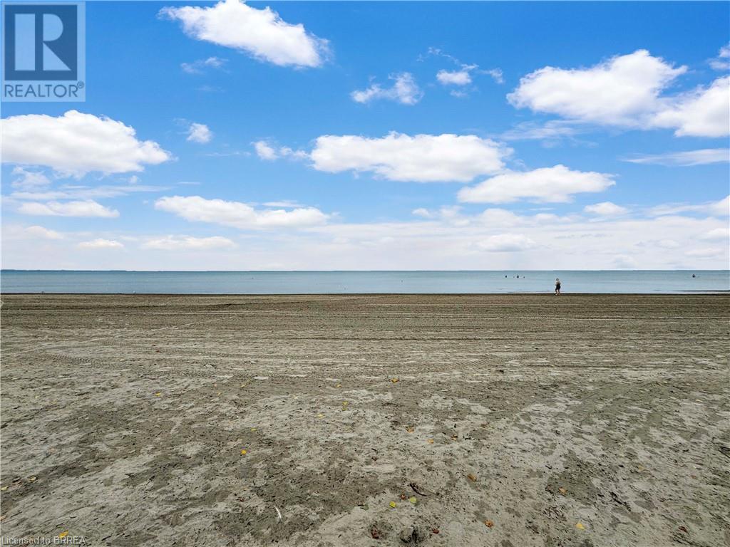 211 Old Mosley Street, Wasaga Beach, Ontario  L9Z 2J2 - Photo 9 - 40631723