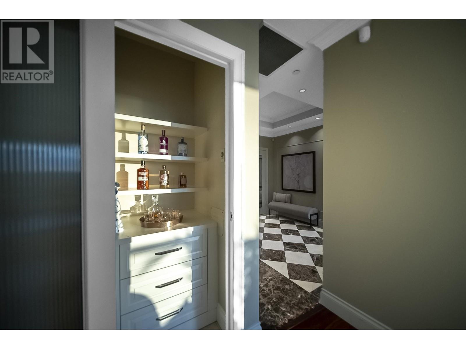 Listing Picture 28 of 40 : 2002 1515 HOMER MEWS, Vancouver / 溫哥華 - 魯藝地產 Yvonne Lu Group - MLS Medallion Club Member