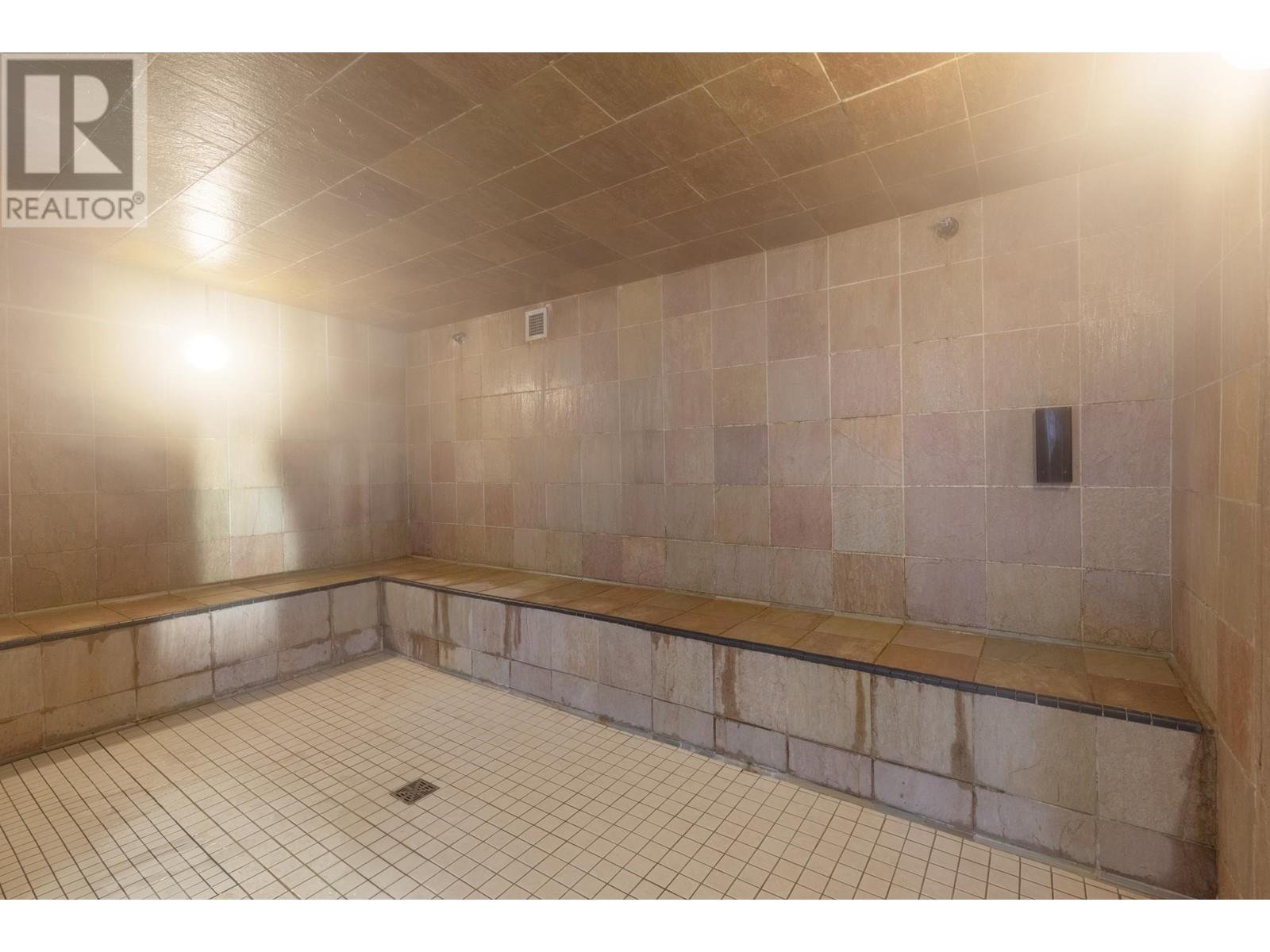 Listing Picture 34 of 40 : 2002 1515 HOMER MEWS, Vancouver / 溫哥華 - 魯藝地產 Yvonne Lu Group - MLS Medallion Club Member