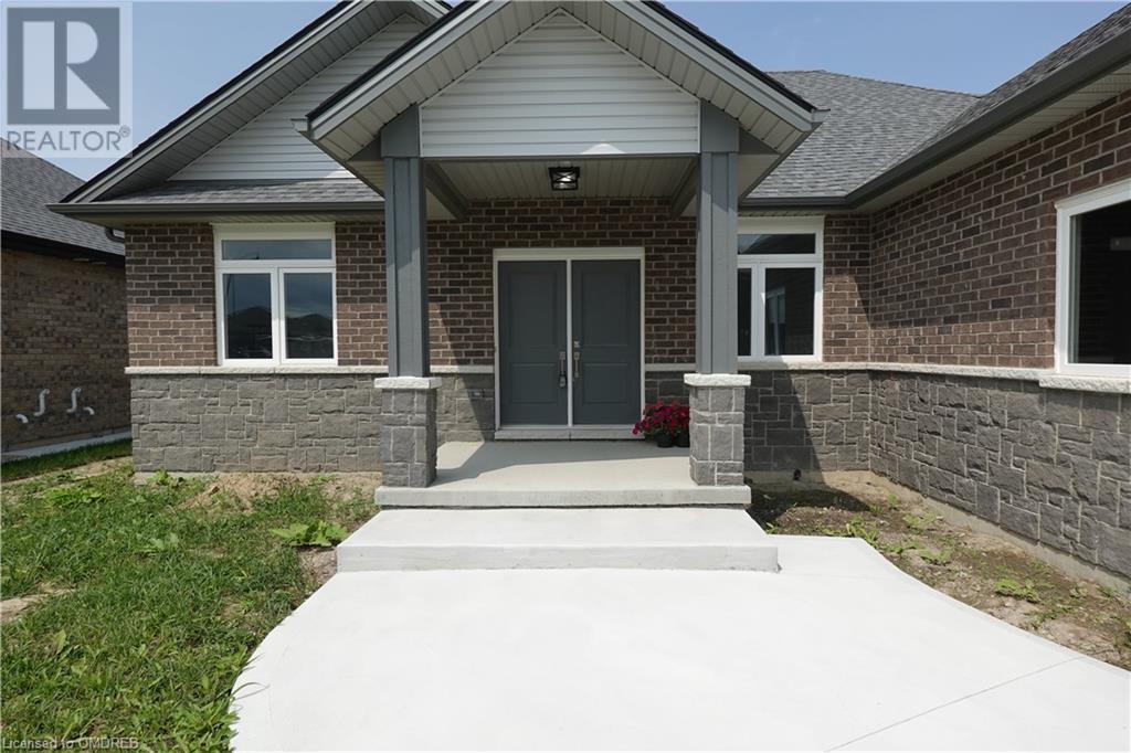 19 Tracy Drive, Chatham-Kent, Ontario  N7M 6G2 - Photo 4 - 40636066