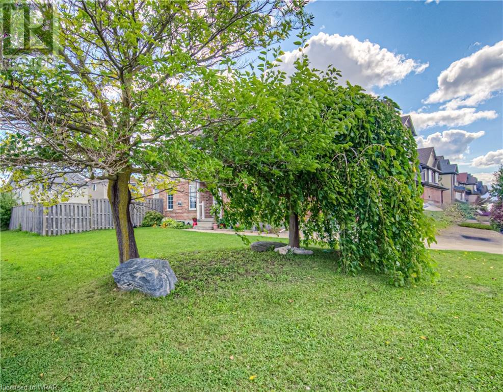 2 Max Becker Drive, Kitchener, Ontario  N2E 3V7 - Photo 6 - 40629629