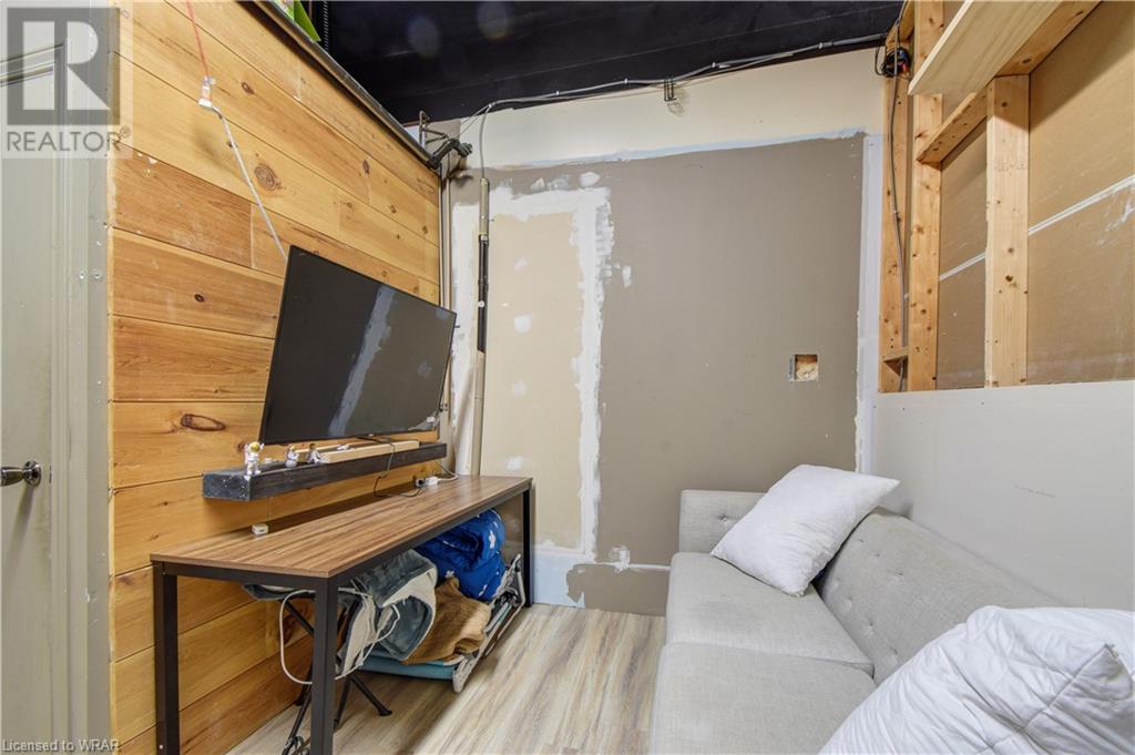 206 Victoria  Road S, Guelph, Ontario  N1E 5R1 - Photo 16 - 40635972