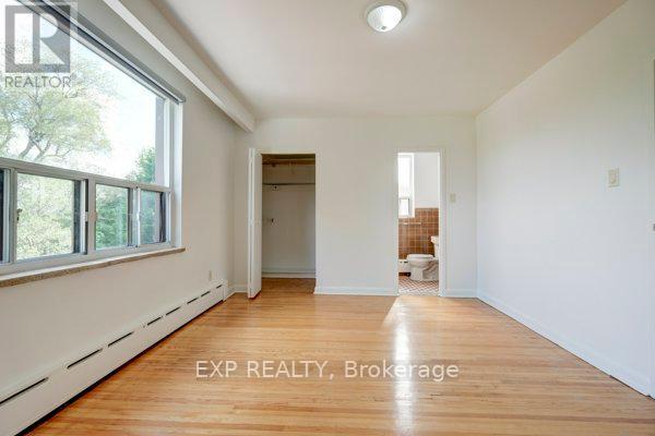 Apt. 5 - 42 Meadowbrook Rd Road, Toronto, Ontario  M6B 2S6 - Photo 19 - C9265425