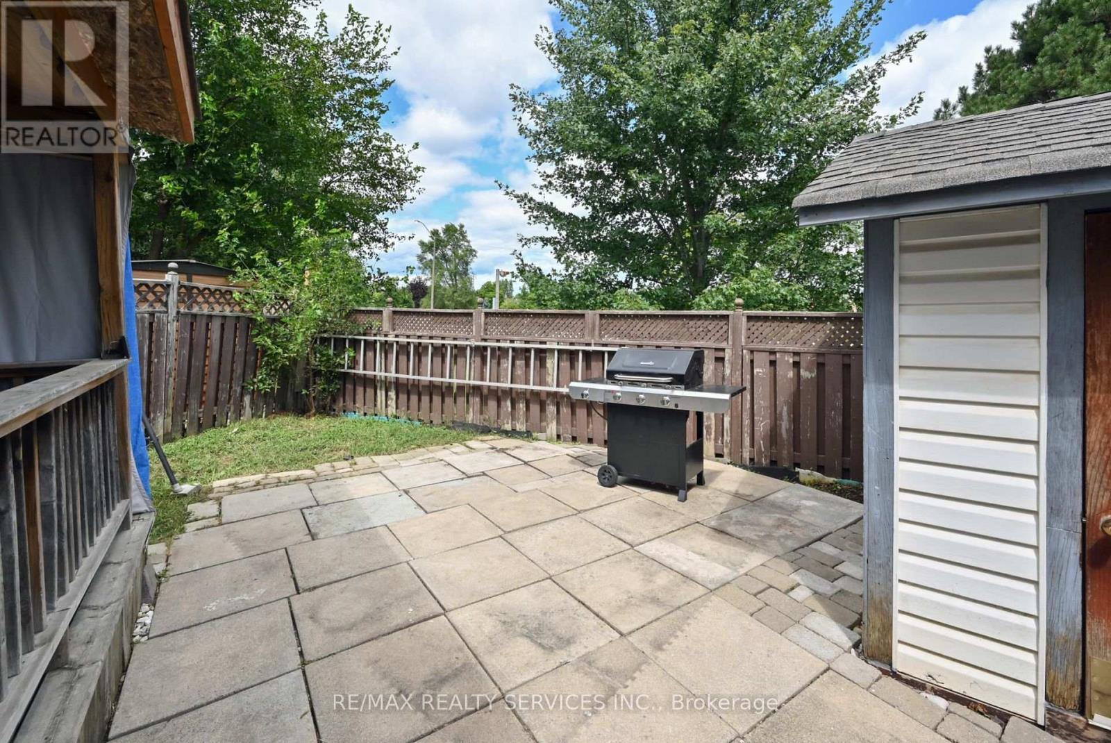 5 Hedgeson Court, Brampton (Central Park), Ontario  L6S 1P2 - Photo 31 - W9265725