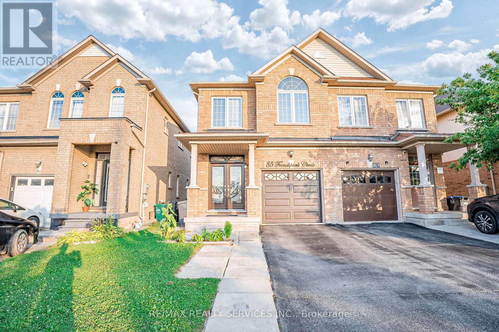 85 Frenchpark Circle, Brampton (Credit Valley), Ontario  L6X 0Y6 - Photo 1 - W9265906