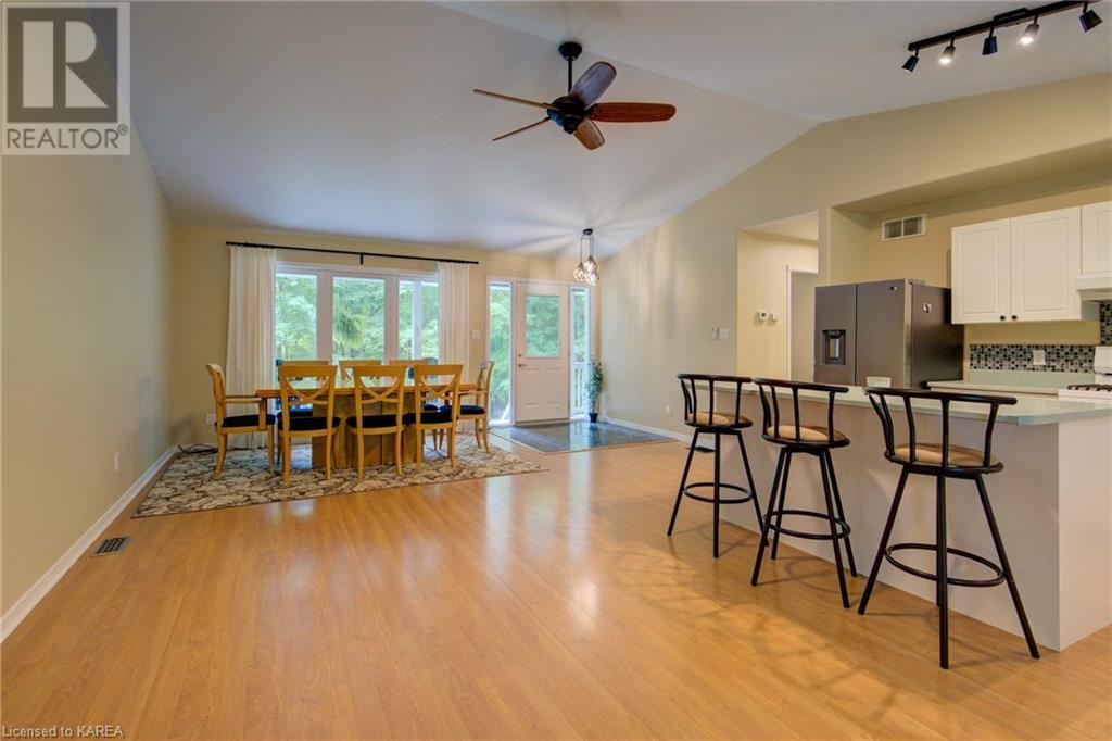 224 Lower Oak Leaf Road, Lyndhurst, Ontario  K0E 1N0 - Photo 22 - 40625853