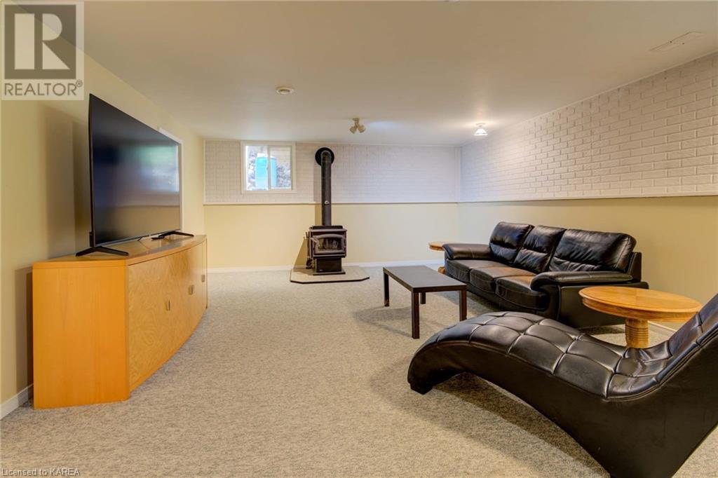 224 Lower Oak Leaf Road, Lyndhurst, Ontario  K0E 1N0 - Photo 37 - 40625853