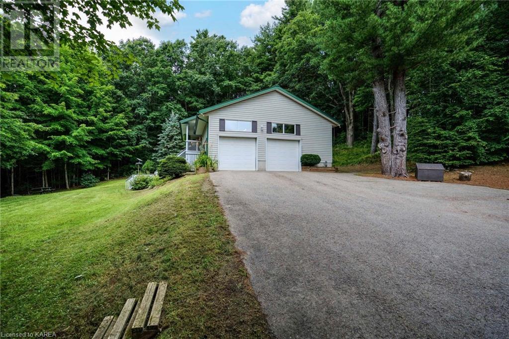 224 Lower Oak Leaf Road, Lyndhurst, Ontario  K0E 1N0 - Photo 12 - 40625853