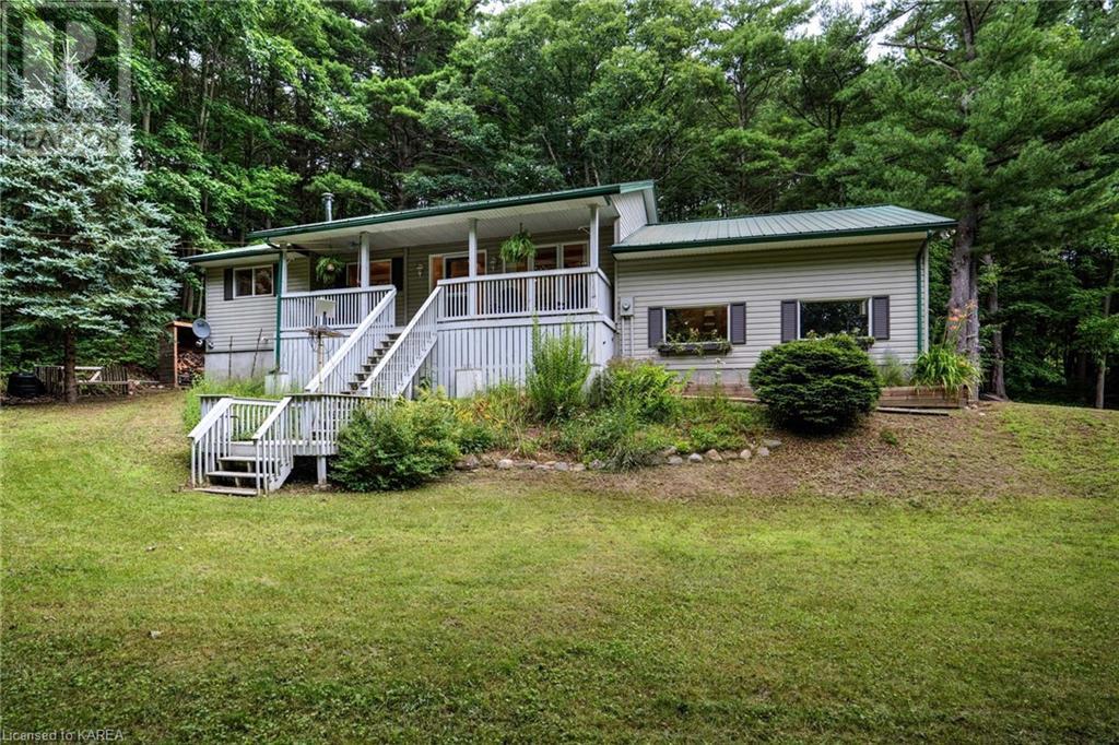 224 Lower Oak Leaf Road, Lyndhurst, Ontario  K0E 1N0 - Photo 14 - 40625853