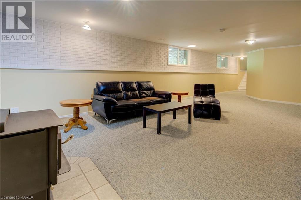 224 Lower Oak Leaf Road, Lyndhurst, Ontario  K0E 1N0 - Photo 39 - 40625853