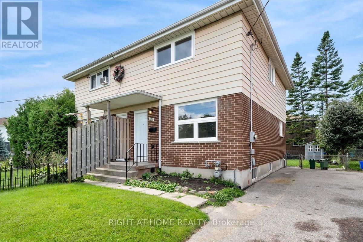 1098 Cedar Street E, Oshawa (Lakeview), Ontario  L1J 3R9 - Photo 1 - E9266010