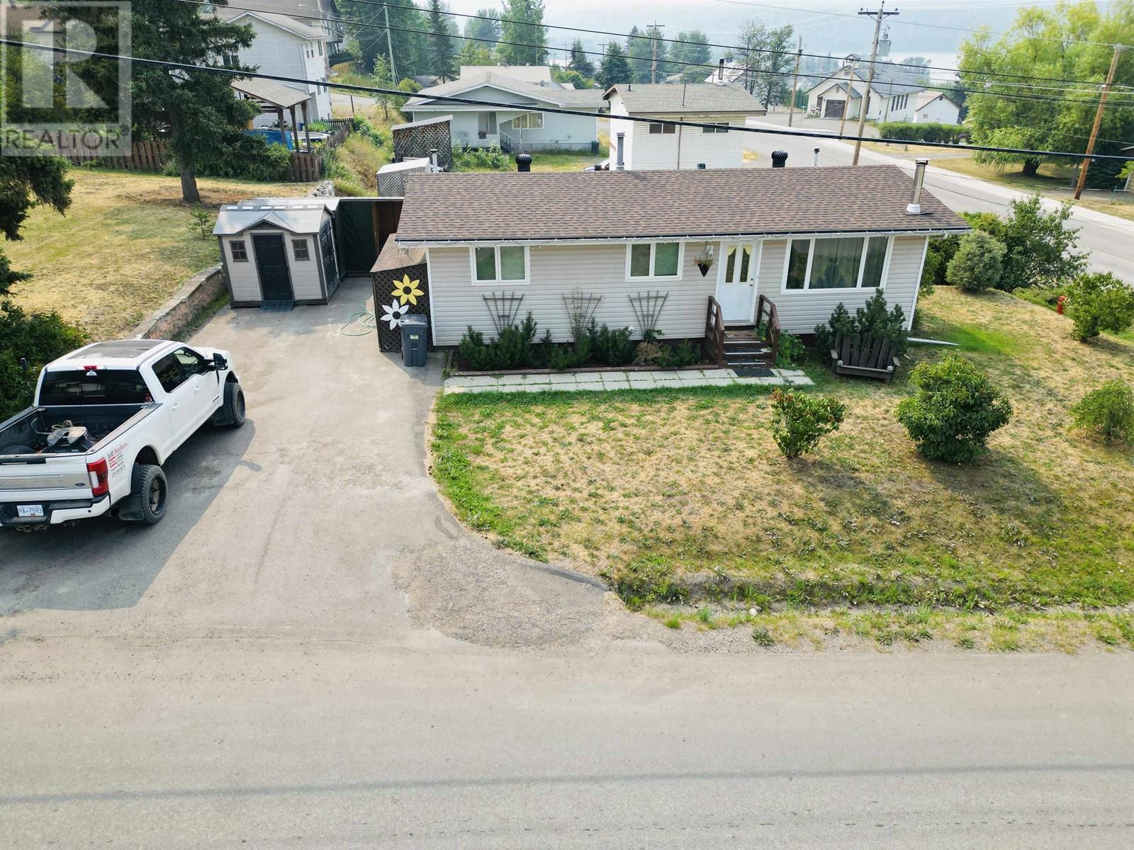 512 Center Street, Burns Lake, British Columbia  V0J 1E0 - Photo 8 - R2917698