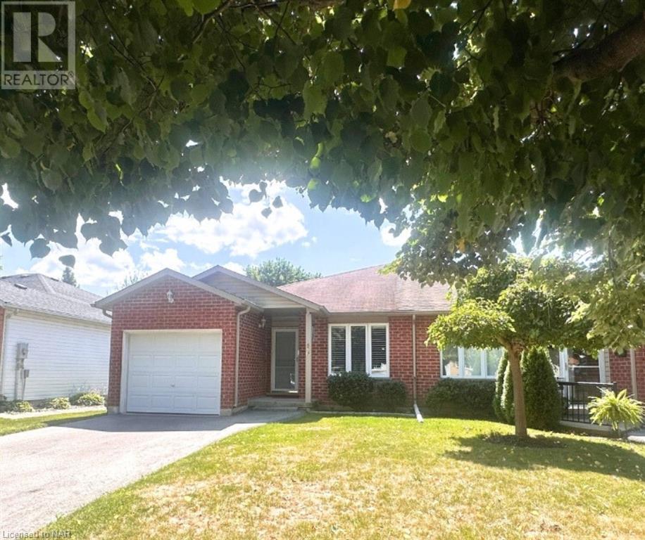 14 Saddler Street, Fonthill, Ontario  L0S 1E0 - Photo 2 - 40630870