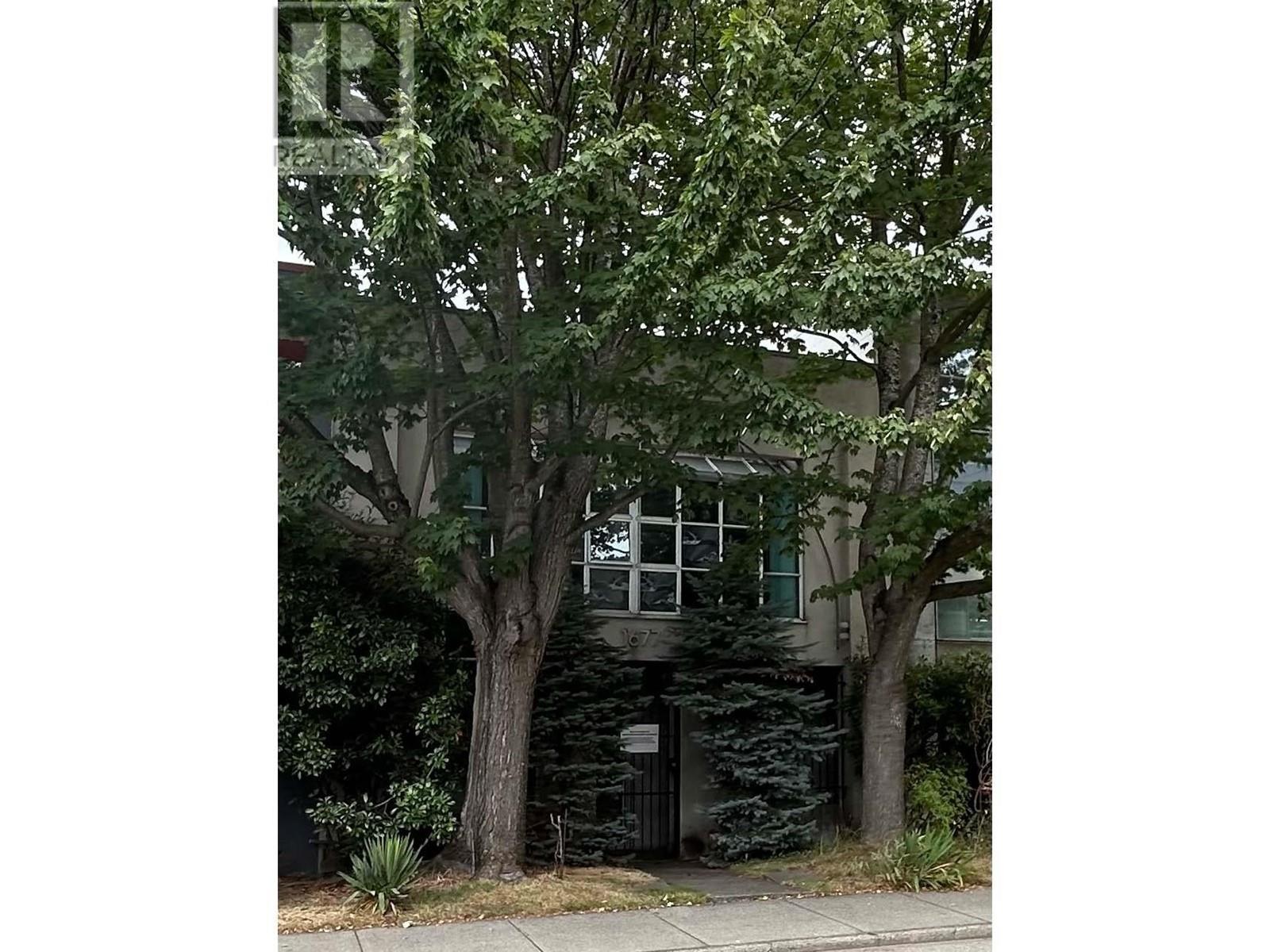 1677 W 2ND AVENUE, vancouver, British Columbia