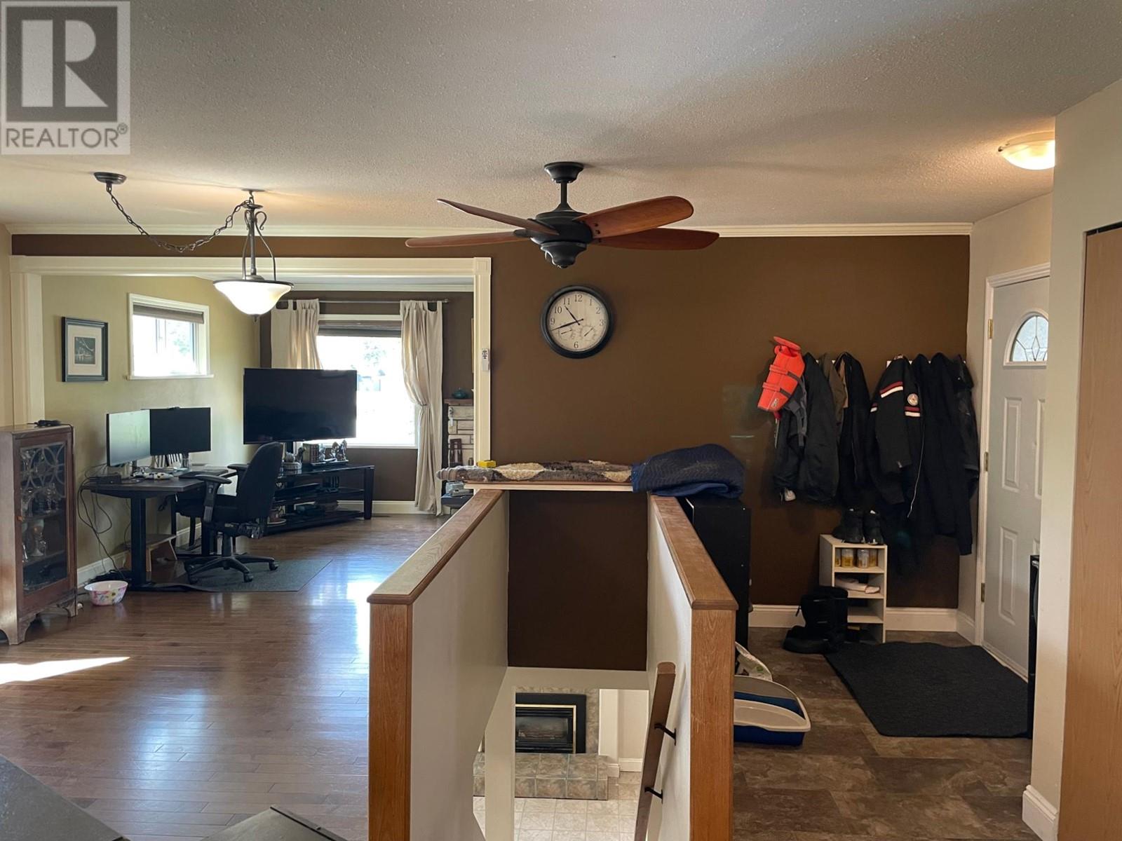 4702 Spurraway Road, Kamloops, British Columbia  V2H 1M7 - Photo 25 - 180511