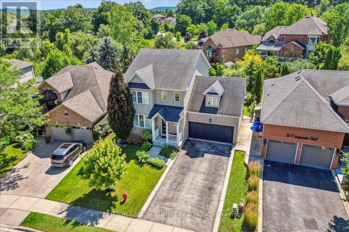 17 WINEGARDEN TRAIL, hamilton (dundas), Ontario