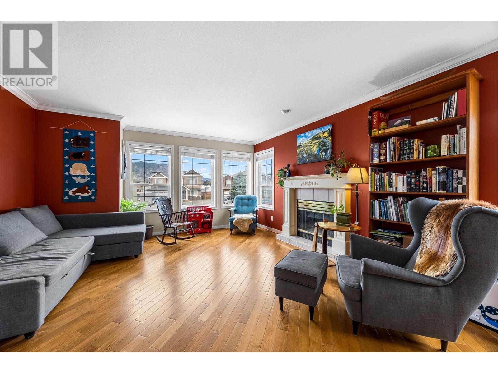 2960 Mclean Place, Merritt, British Columbia  V1K 1G4 - Photo 3 - 180507