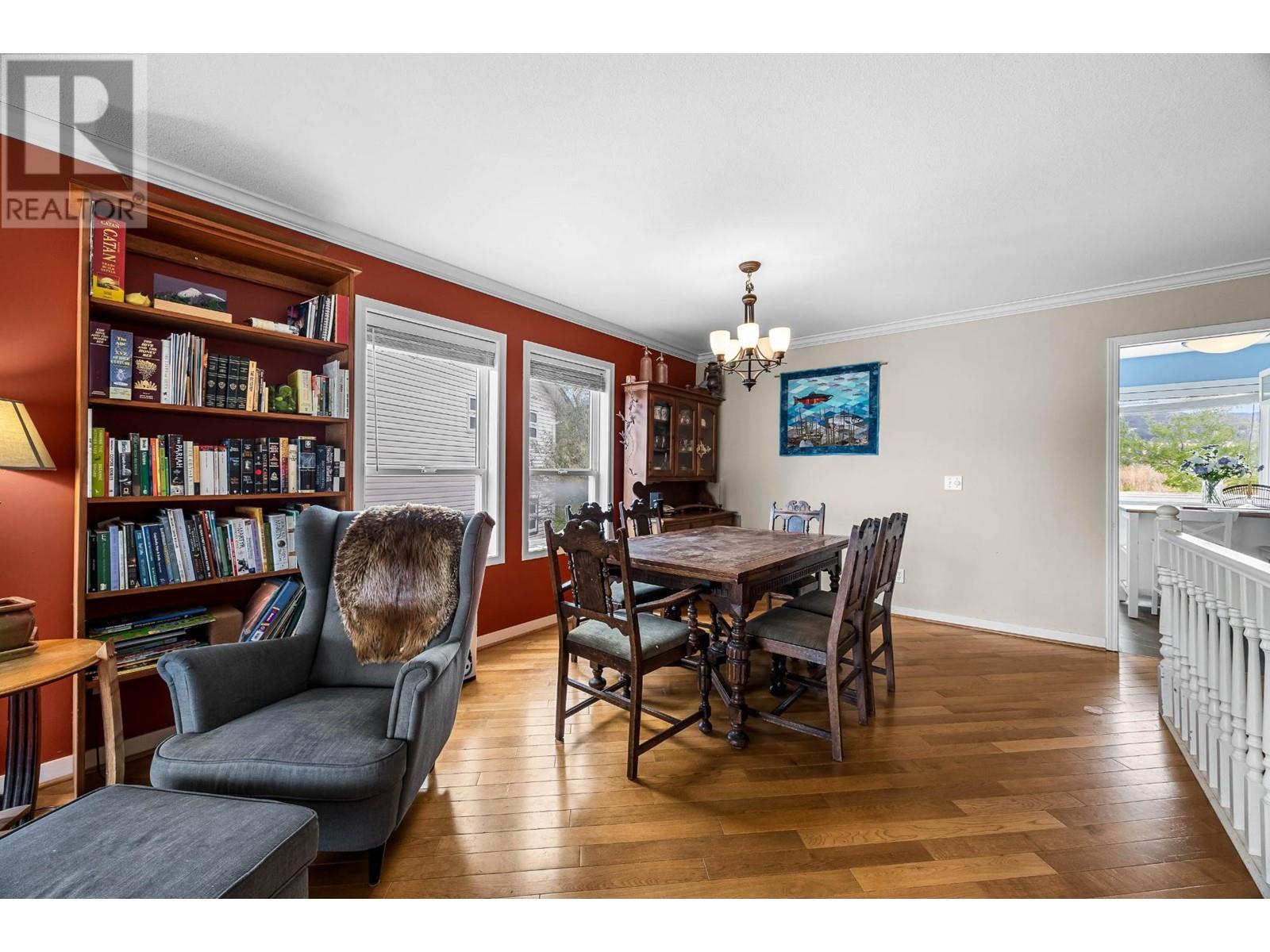 2960 Mclean Place, Merritt, British Columbia  V1K 1G4 - Photo 8 - 180507