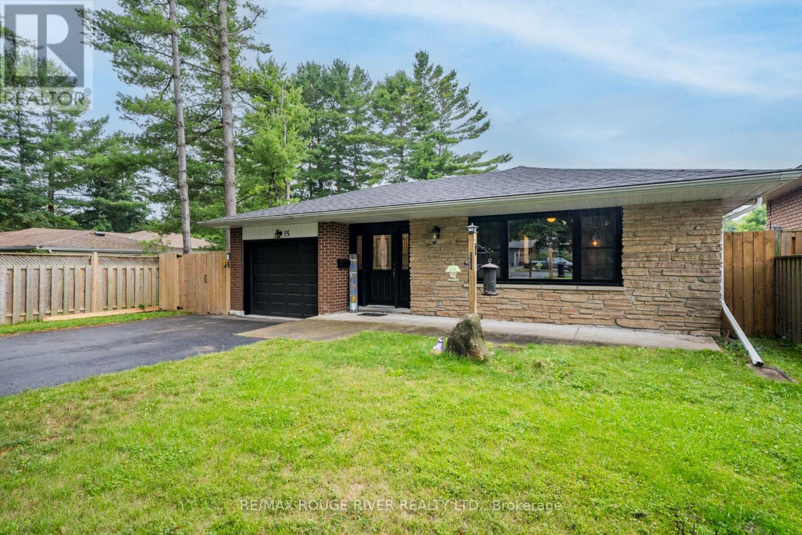 15 MAPLEWOOD BOULEVARD, cobourg, Ontario