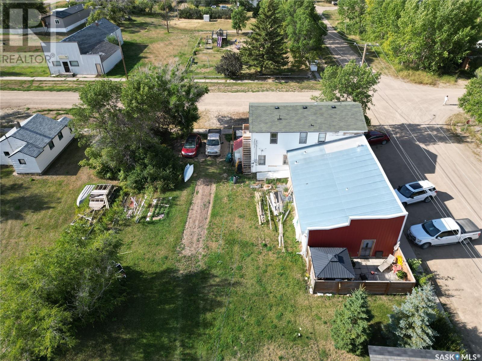 110 1st Avenue, Macrorie, Saskatchewan  S0L 2E0 - Photo 7 - SK981412