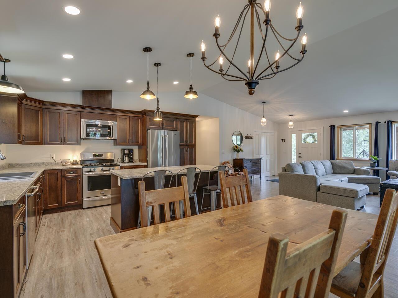 36478 Cascade Ridge Drive, Mission, British Columbia  V2V 7G9 - Photo 16 - R2917839