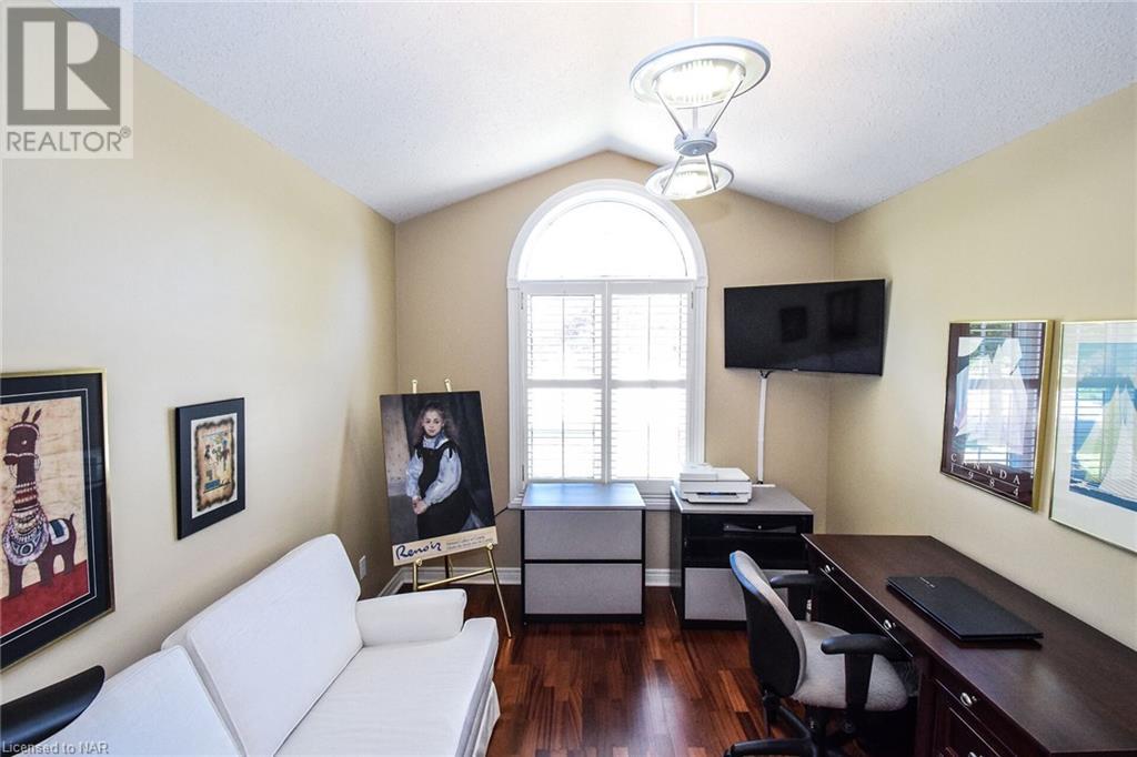 32 Stonegate Place, Fonthill, Ontario  L0S 1E3 - Photo 6 - 40637098