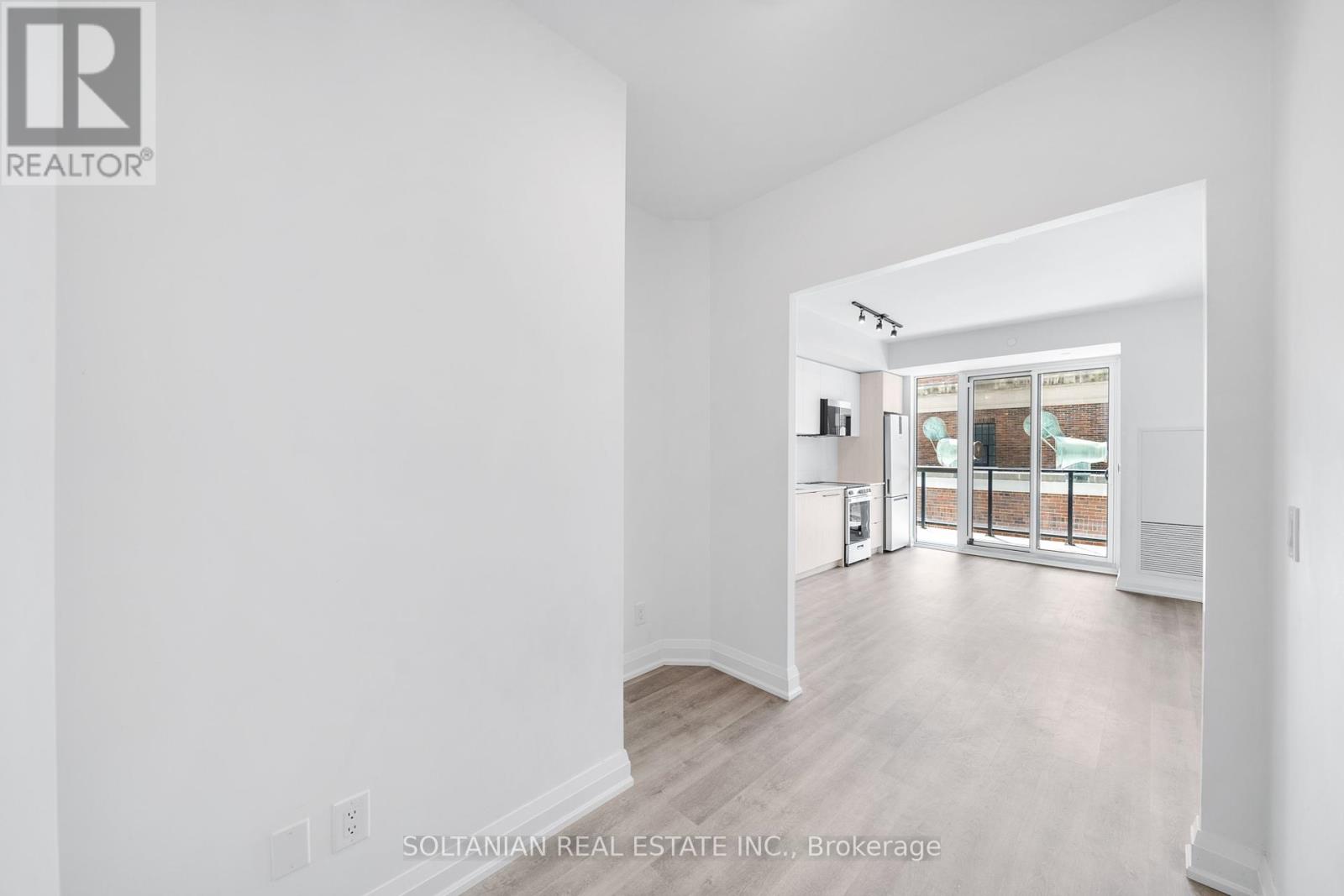 319 - 2369 Danforth Avenue, Toronto (East End-Danforth), Ontario  M4C 0B1 - Photo 15 - E9243026